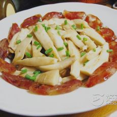 香肠炒杏鲍菇的做法