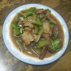 腊肉炒丝瓜的做法