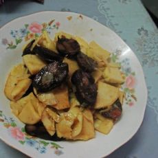 香肠炒冬笋的做法