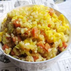 白菜香肠蛋炒饭的做法 白菜香肠蛋炒饭的做法