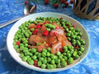 青豆炒腊肉的做法
