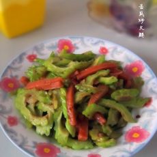苦瓜炒火腿的做法