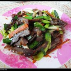 蒜香腊肉的做法