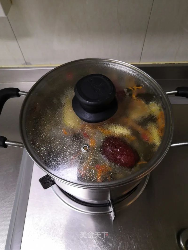 猪肚煲鸡汤的做法