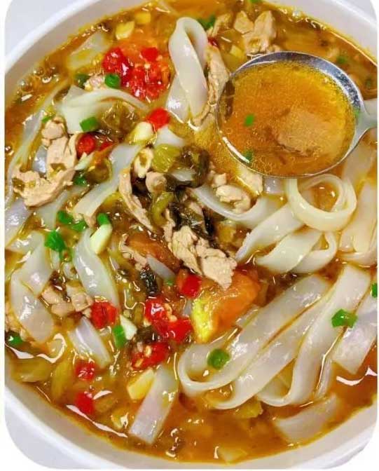 酸辣剁椒河粉的做法