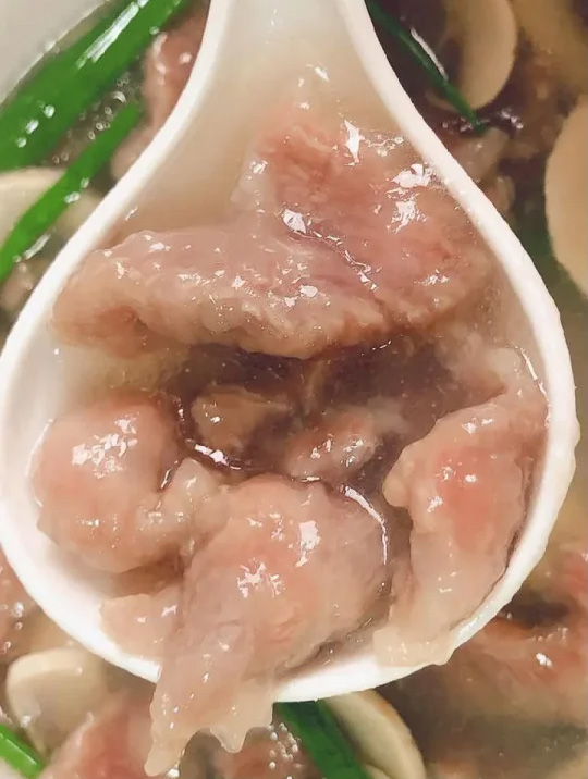 口蘑滑肉汤的做法