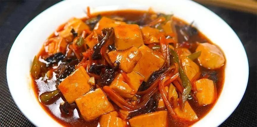 中老年人，4种“碱性”食物要常吃，补气养血，延缓衰老