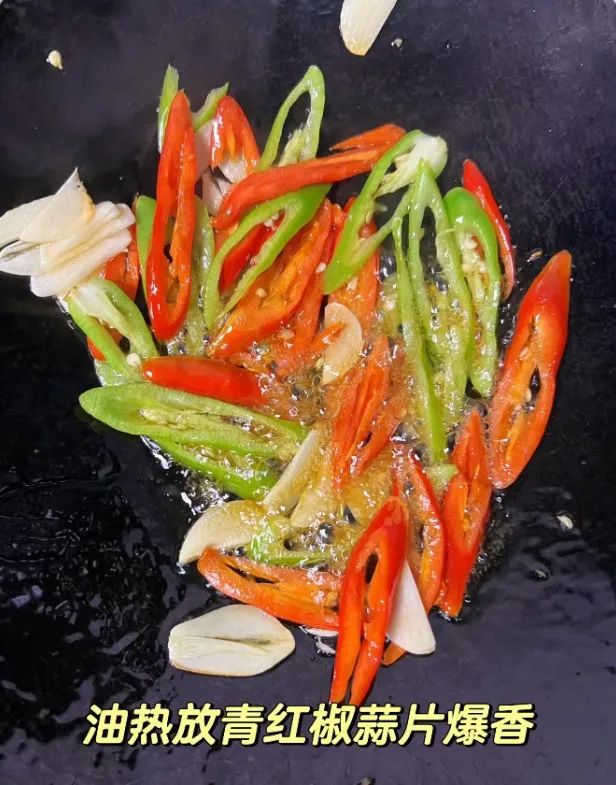 清炒木耳菠菜的做法