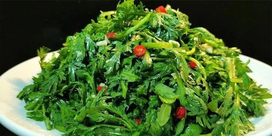 中老年人，4种“碱性”食物要常吃，补气养血，延缓衰老
