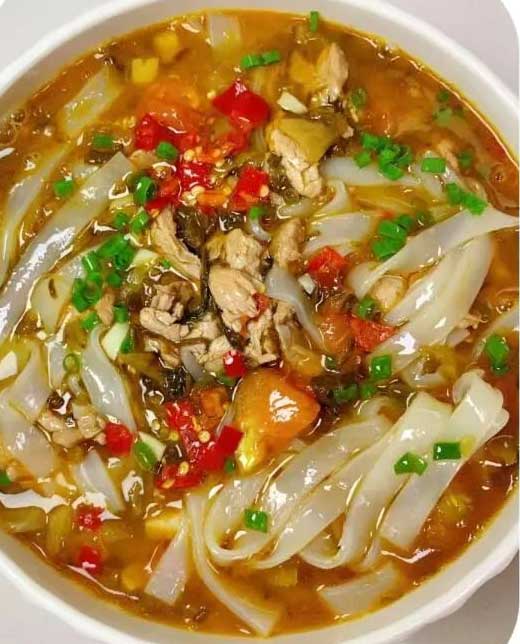 酸辣剁椒河粉的做法