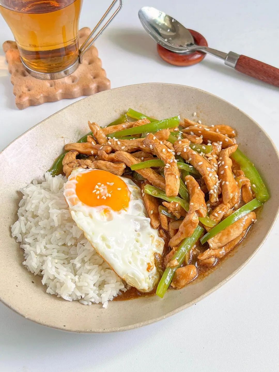 青椒鸡肉盖饭的做法