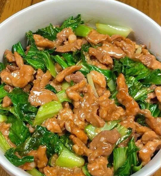 上海青炒肉的做法