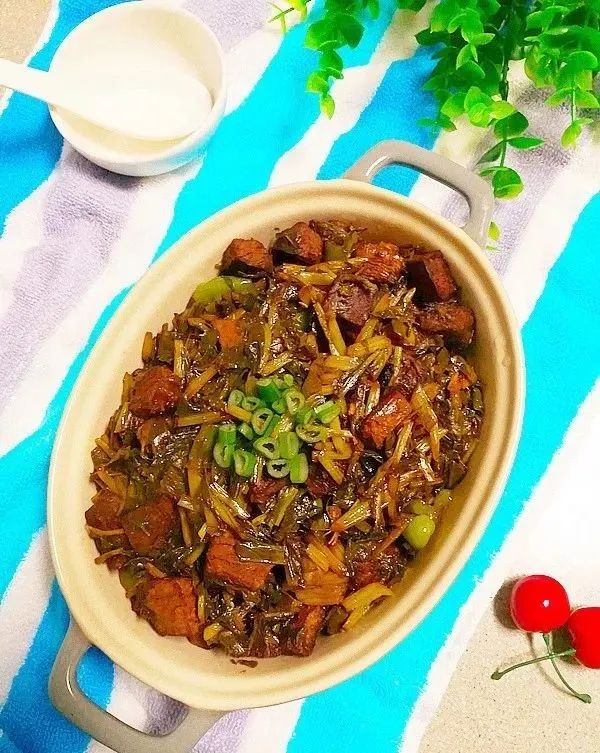 牛肉炒咸菜的做法