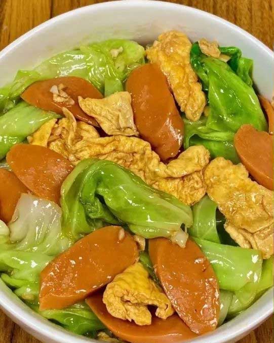 包菜鸡蛋炒火腿的做法