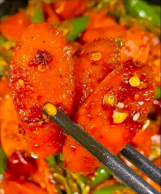 辣椒炒火腿的做法