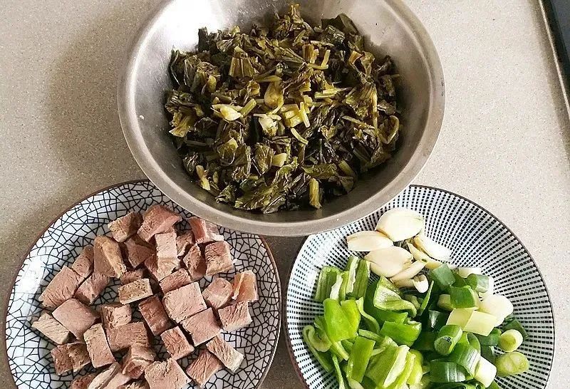 牛肉炒咸菜的做法