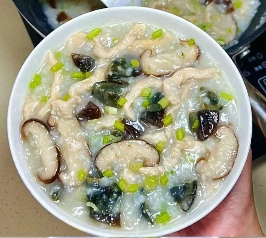 鸡丝香菇粥的做法