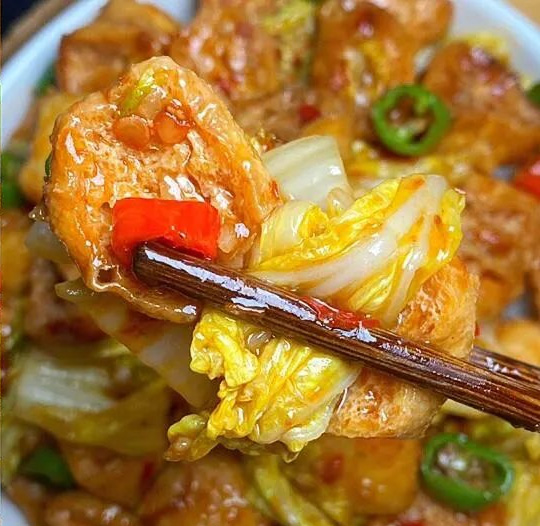 白菜焖豆包的做法