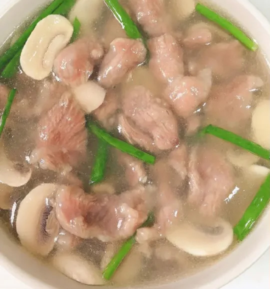 口蘑滑肉汤的做法