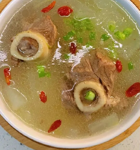 冬瓜筒骨汤的做法