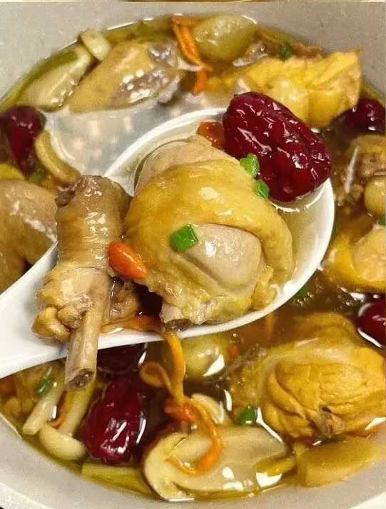 菌菇鸡汤的做法