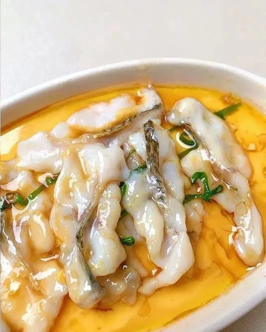 鲈鱼蒸蛋的做法