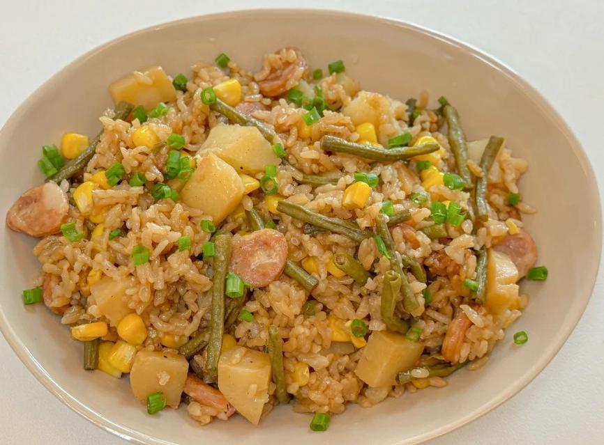 土豆豆角焖饭的做法