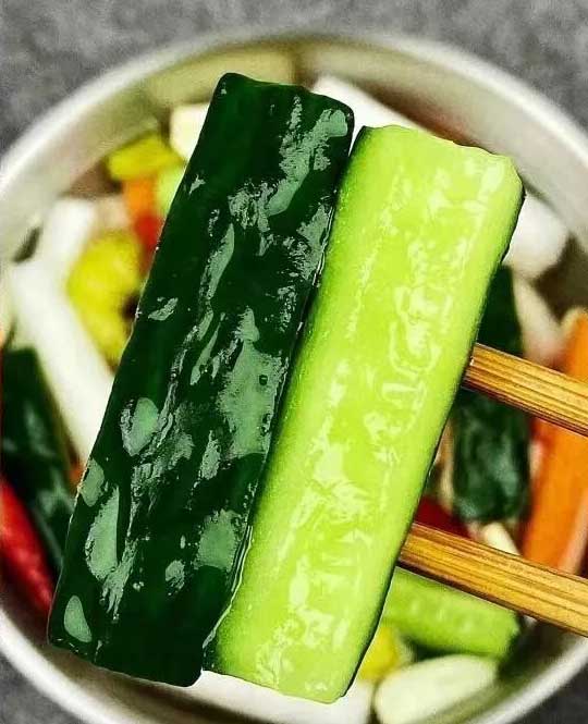 泡椒黄瓜萝卜的做法