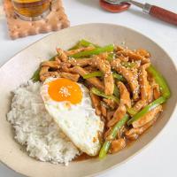 青椒鸡肉盖饭的做法