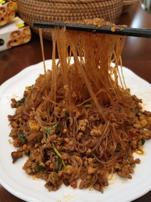 肉末粉条的做法！超下饭的家常菜