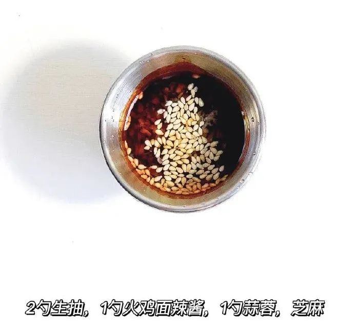 无水无油蒸鸡腿，只需要3步的0难度减脂餐！
