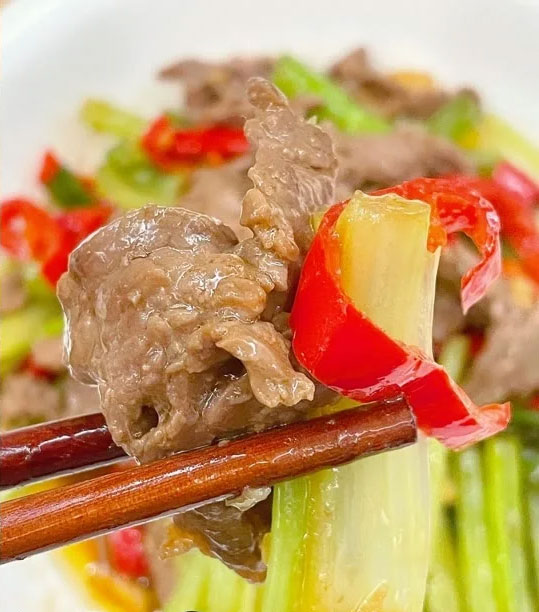 香辣芹菜炒牛肉的做法