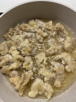 家常菜糖醋里脊的做法！趁热享用，超级好吃