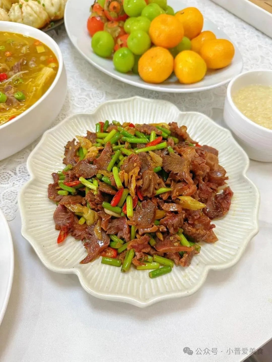 蒜苔辣炒鸡胗的做法