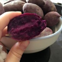 微波炉烤地瓜（紫薯）的6步做法