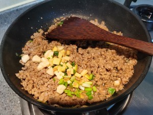 肉末粉条的做法！超下饭的家常菜