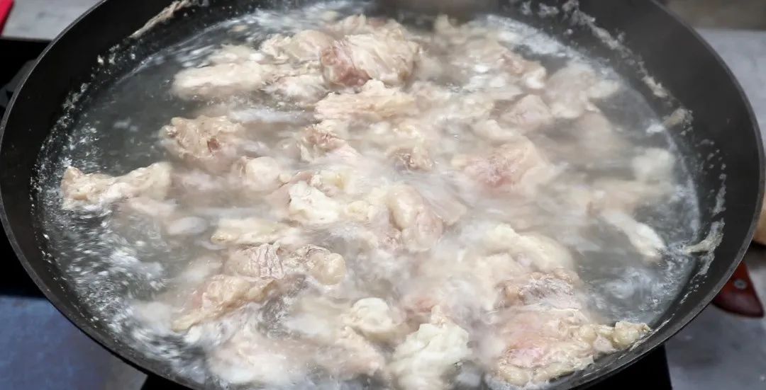 西红柿炖牛腩的做法！
