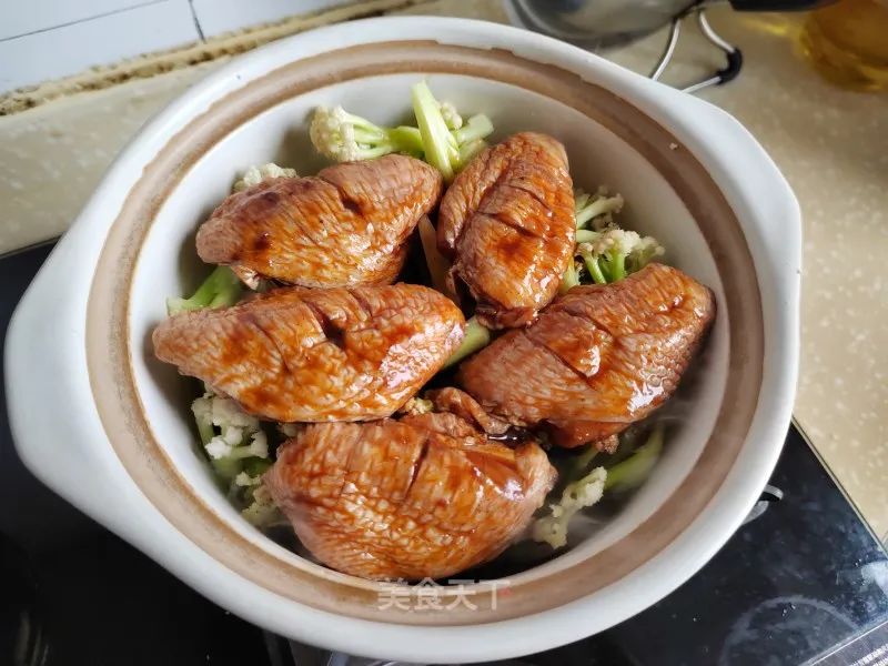 干锅花菜鸡翅的做法