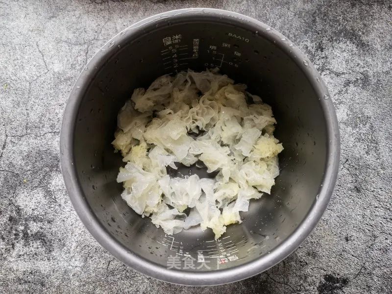 胡萝卜红枣银耳汤的做法！一盏养颜汤，女人美颜必学