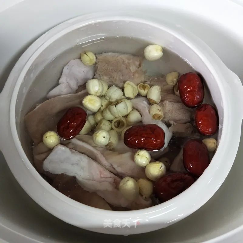 猪肚莲子养胃汤的做法