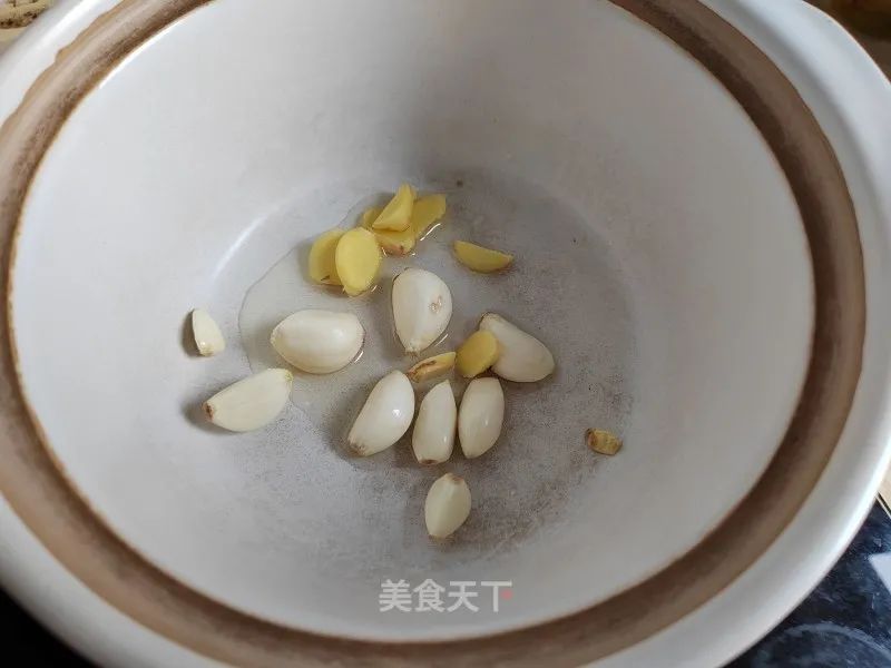 干锅花菜鸡翅的做法