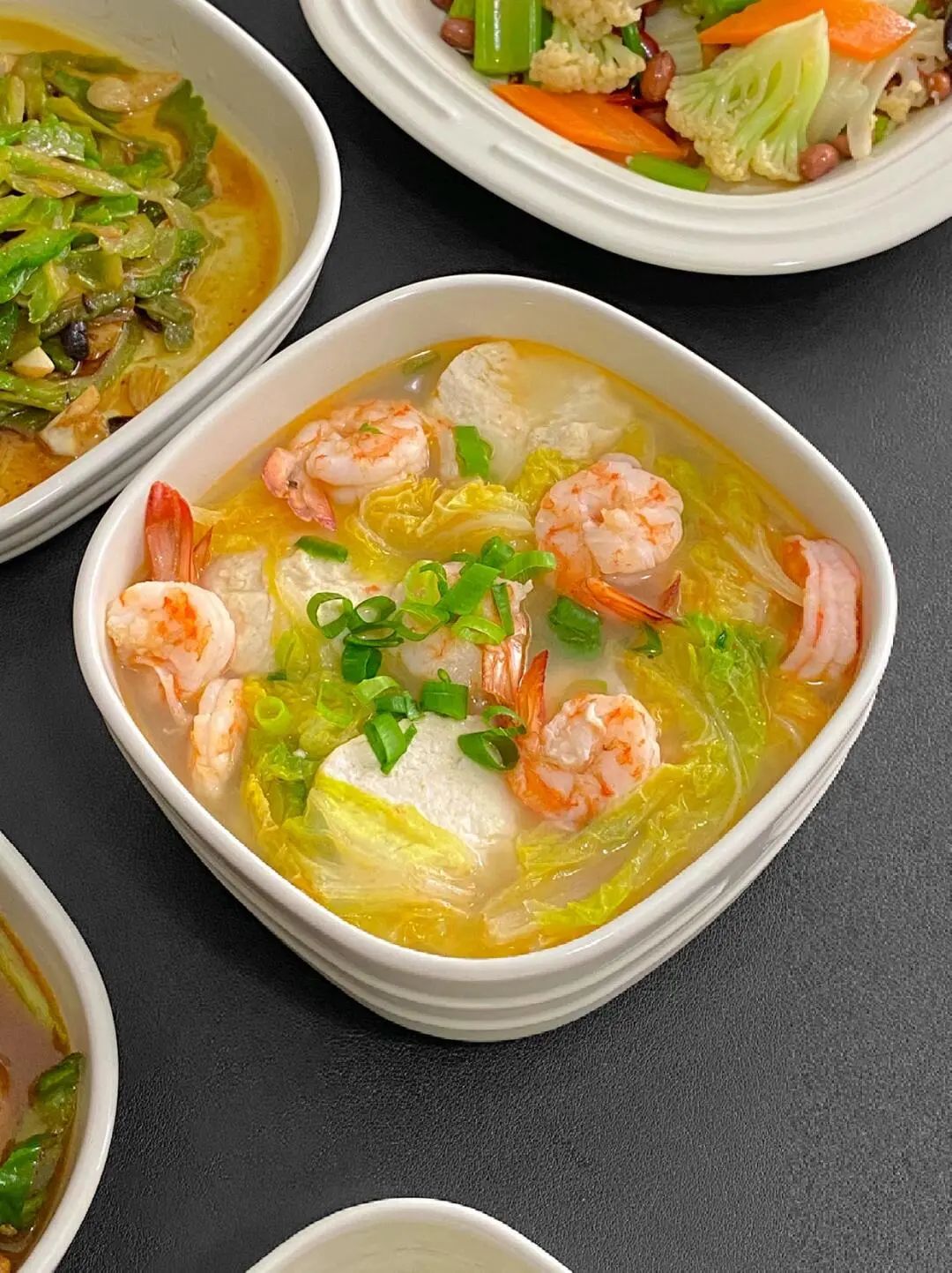 虾仁豆腐汤的做法