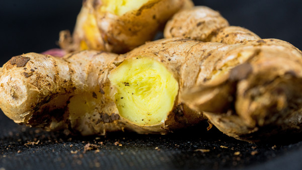 秋季皮肤干燥吃什么粥 秋季皮肤干燥这些食物帮你补水