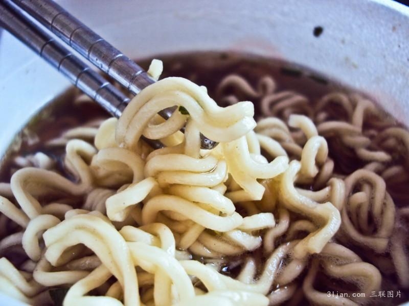 速食泡面做法 速食泡面好好吃