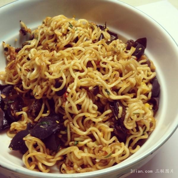 速食泡面做法 速食泡面好好吃