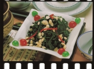 常见的野菜杏仁菜有啥好处 野菜杏仁菜怎么凉拌好吃