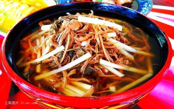 彝家特色小吃大全 彝家三郎美食