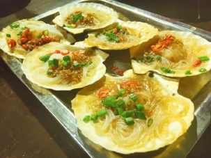 晚上美食诱人的图片 夜晚的美食图片