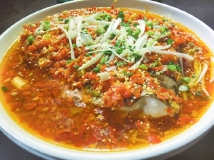 晚上美食诱人的图片 夜晚的美食图片