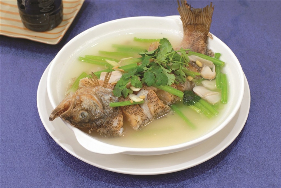 芋艿蒸黄鱼 湘菜小菜芋头做法